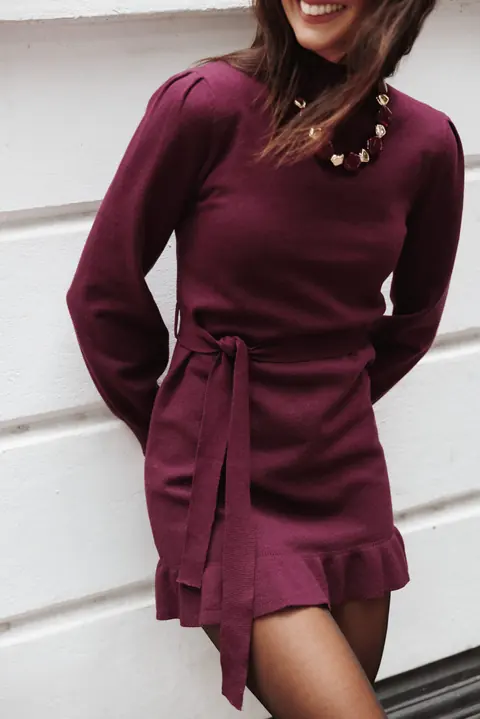 Vestido Curto Babado Londyn Sweater Cherry